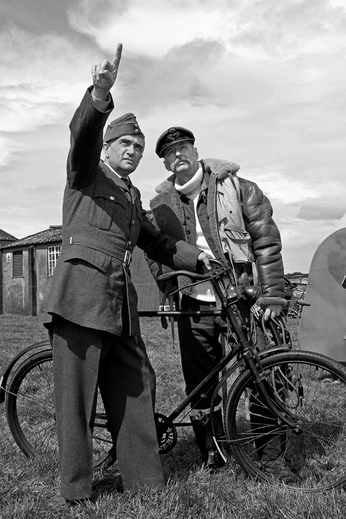 Soldiers pointing to the sky