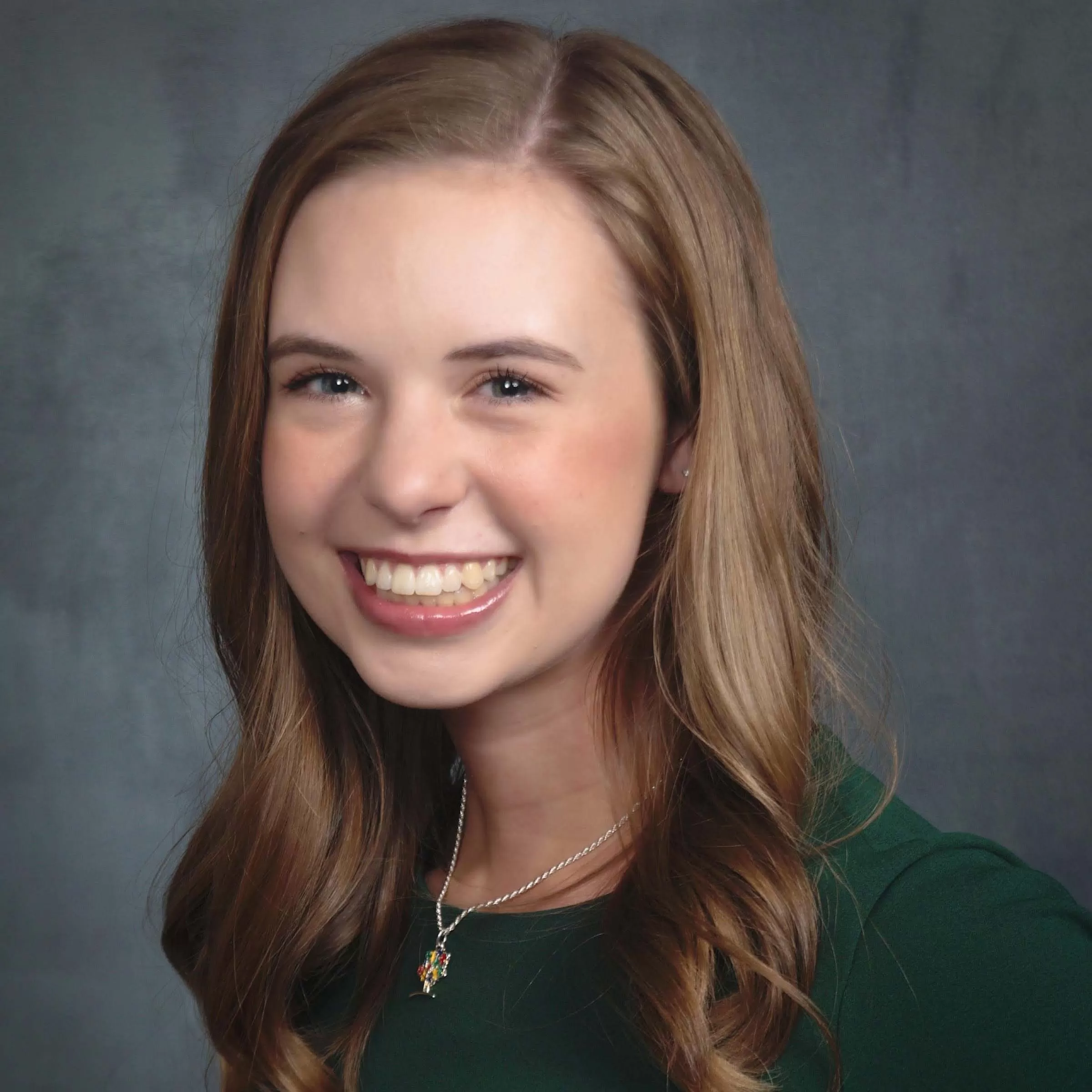 Maddie Duke Headshot